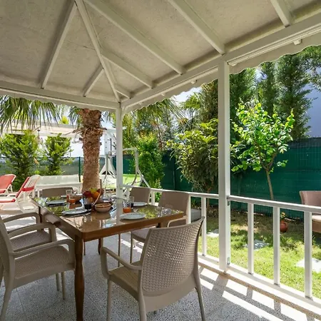 וילה Villa Yildiz באלאק