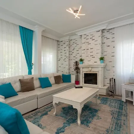 Villa Yildiz * באלאק
